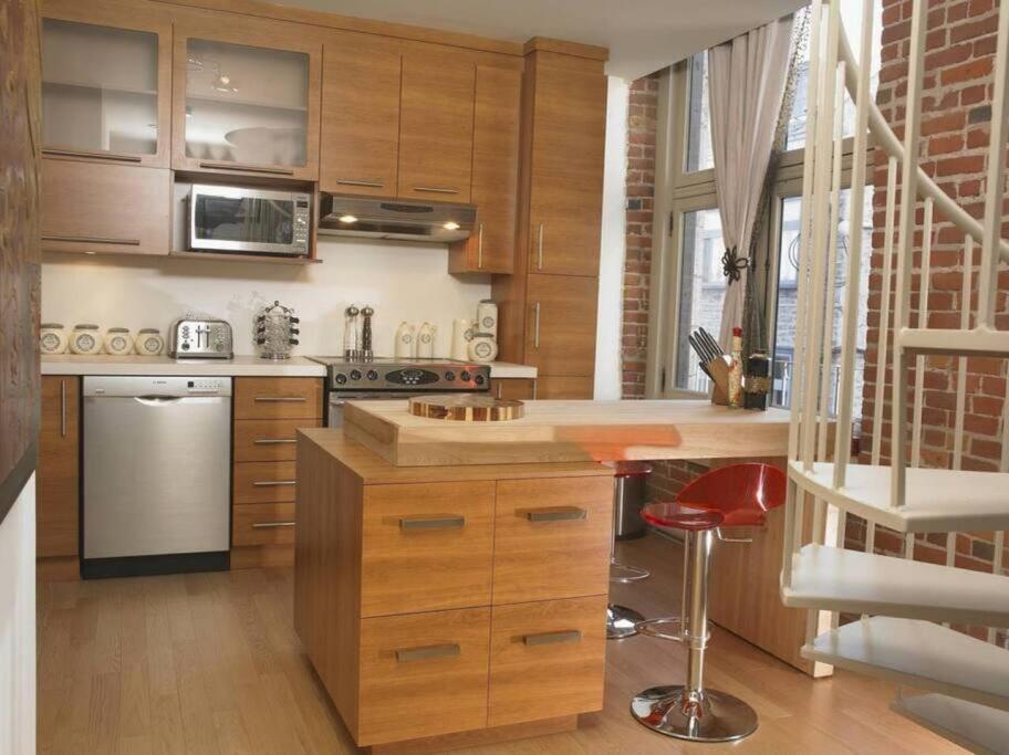 Loft Au Coeur Du Vieux-quebec Quebec City