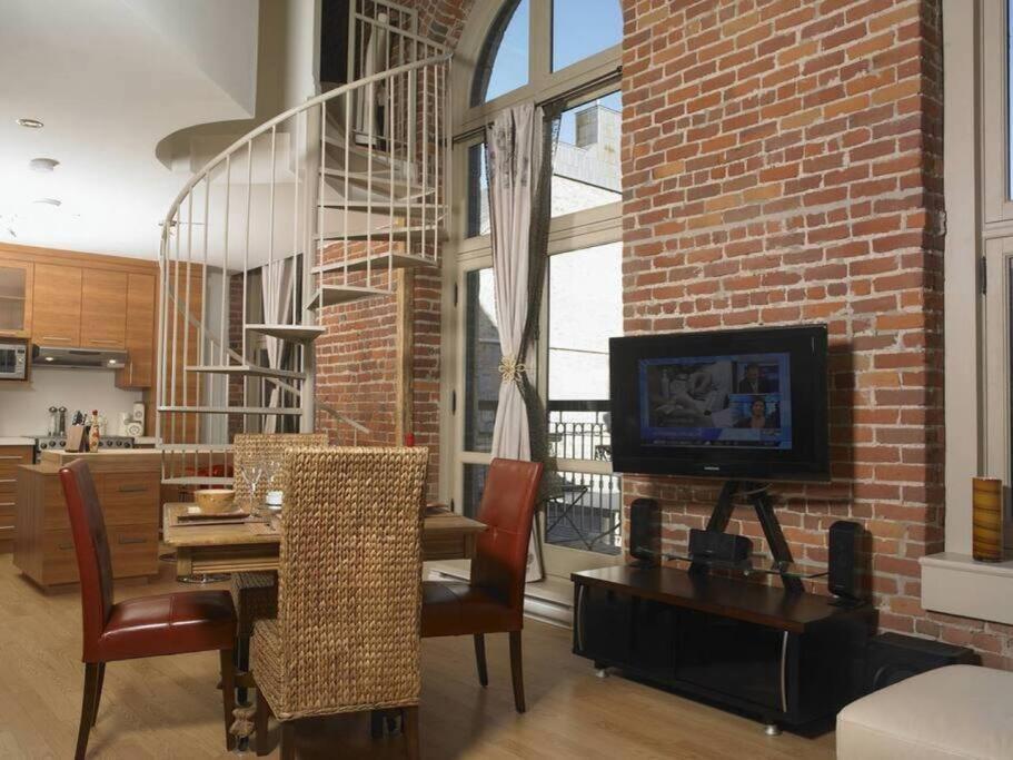 Apartment Loft Au Coeur Du Vieux-quebec